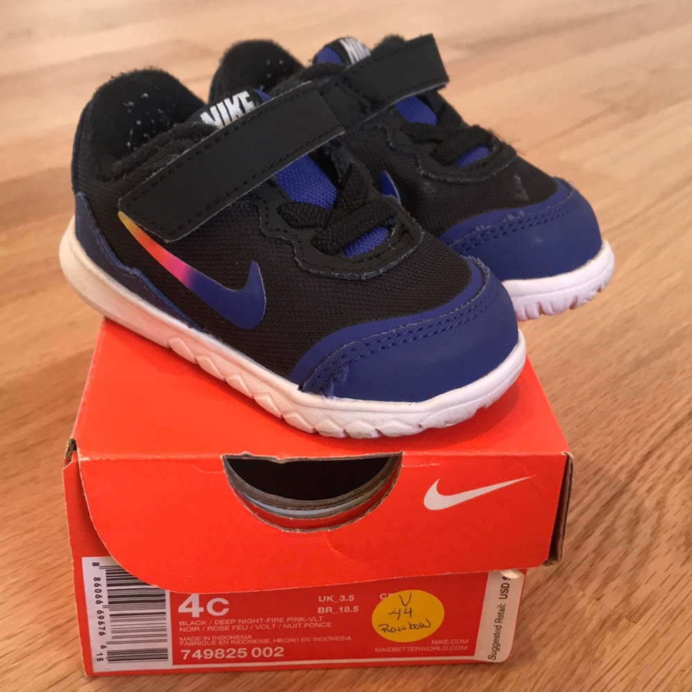 Nike Flex sneakers with box